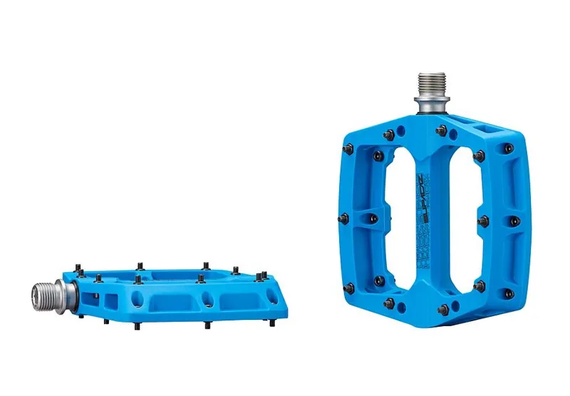 Specialized Smash Thermopoly Flat MTB Pedals - Blue 3 Specialized Smash Thermopoly Flat MTB Pedals - Blue - Image 3