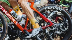 Specialized Rapide CLX II Rear Road Wheel - Carbon/White -Shimano Store 20 27