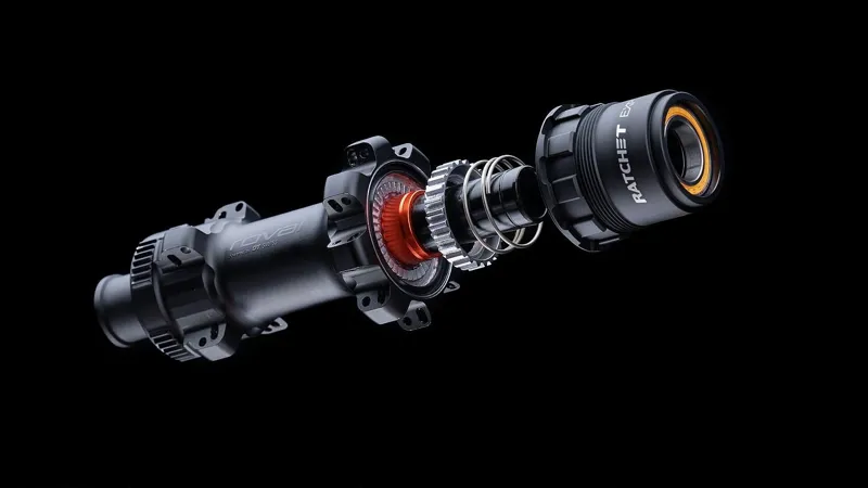 Specialized Alpinist CLX II Rear Road Wheel - Carbon/Black 5 Specialized Alpinist CLX II Rear Road Wheel - Carbon/Black - Image 5