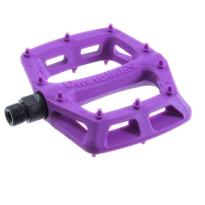 DMR V6 Plastic MTB Flat Pedals - 9/16 Inch 1 DMR V6 Plastic MTB Flat Pedals - 9/16 Inch