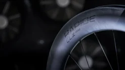 Specialized Rapide CLX II Rear Road Wheel - Carbon/Black -Shimano Store 9 120