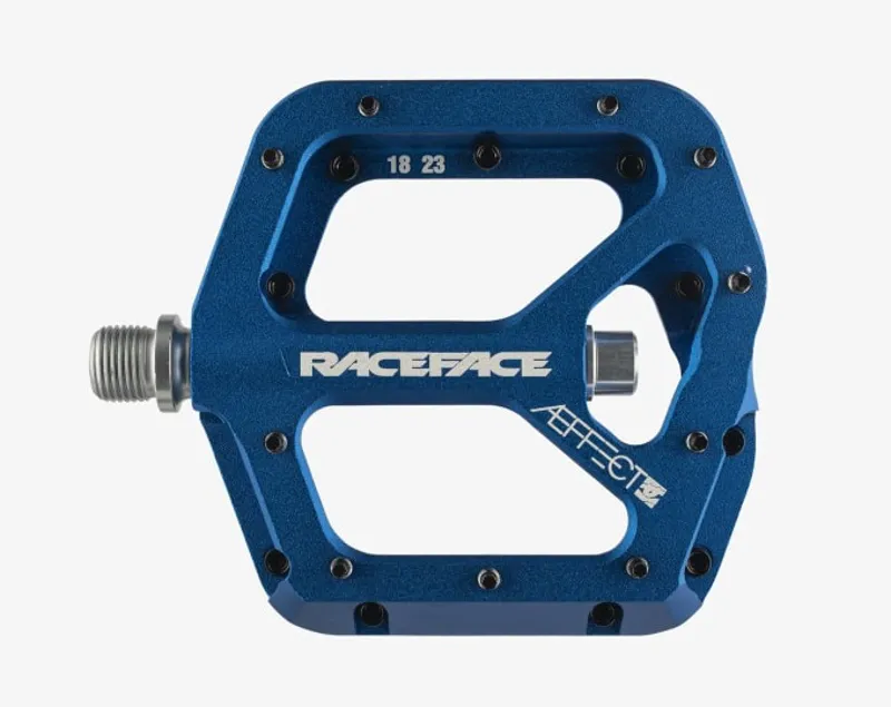 Race Face AEffect Flat MTB Pedals - Blue 2 Race Face AEffect Flat MTB Pedals - Blue - Image 2