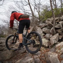 Stans NoTubes Crest MK4 6-Bolt 29er Rear MTB Wheel - SRAM XDR 11 Stans NoTubes Crest MK4 6-Bolt 29er Rear MTB Wheel - SRAM XDR -Shimano Store R7 5